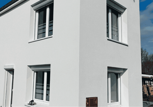 Gevelafwerking door West Facade